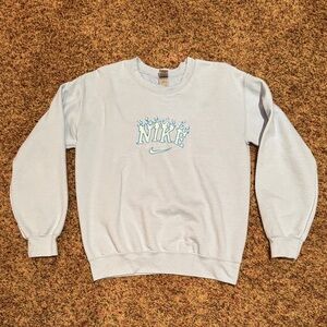 Gildan sweatshirt
